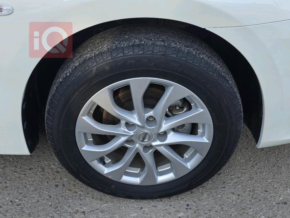 نيسان سنترا